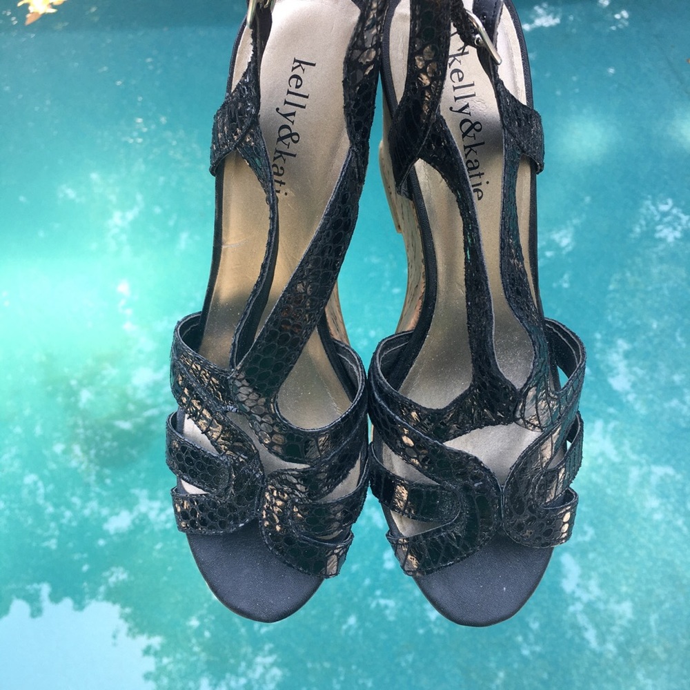 Kelly & Katie Black Wedges